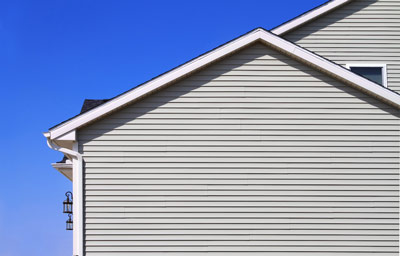 Manor A Bold Dark Color Vinyl Siding From Kp Vinyl Siding Learn More About This Color See Vinyl Siding Exterior Vinyl Siding Colors Vinyl Exterior Siding